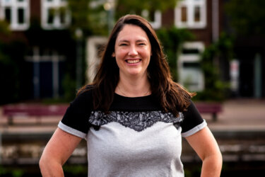 Frédérique Héman is projectmedewerker bij NEOS Cultuuronderwijs voor Kunstkeien en Kies Je Kunst