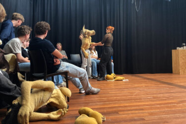 Poppen en dans met Duda Paiva Company